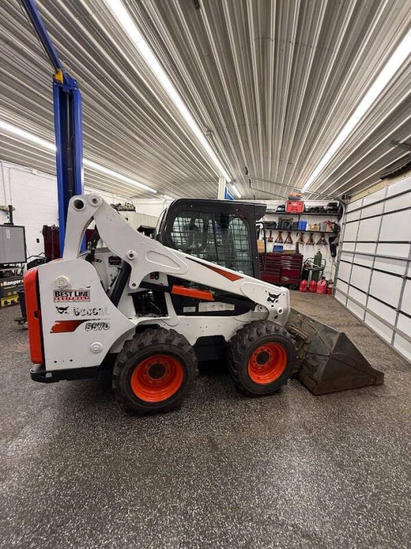 2017 Bobcat S570 Skid Loader