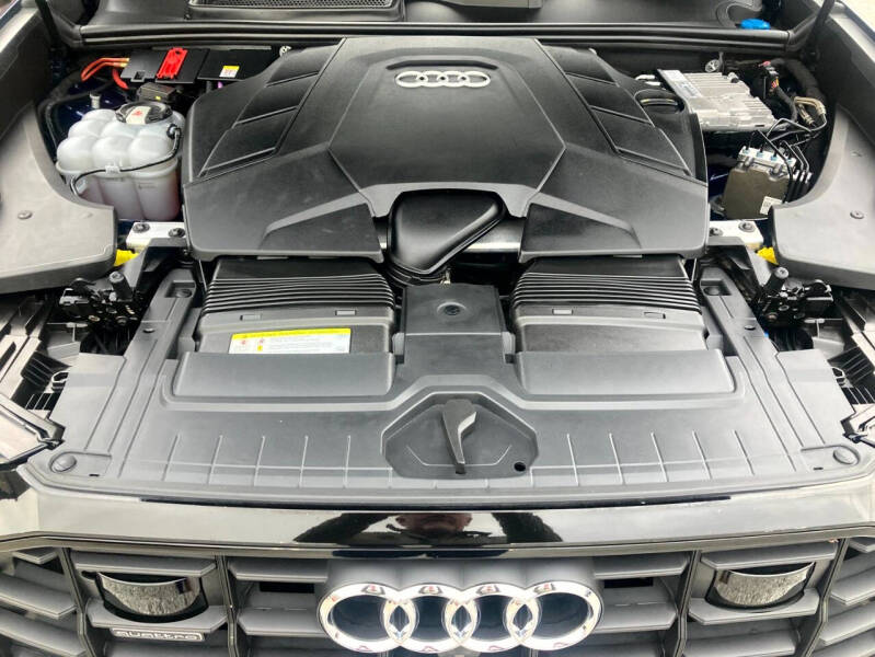 2019 Audi Q8 quattro Prestige 55 TFSI