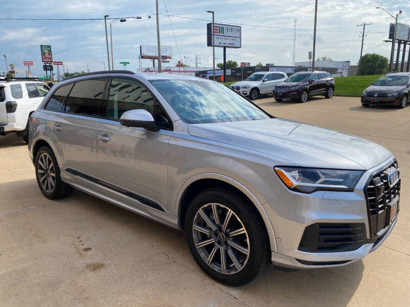 2022 Audi Q7 quattro Premium Plus 45 TFSI