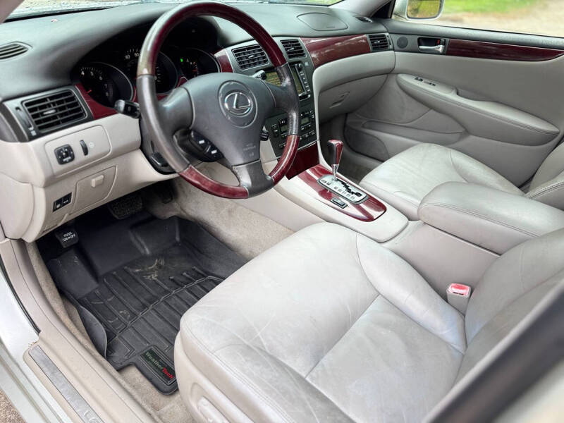2004 Lexus ES 330