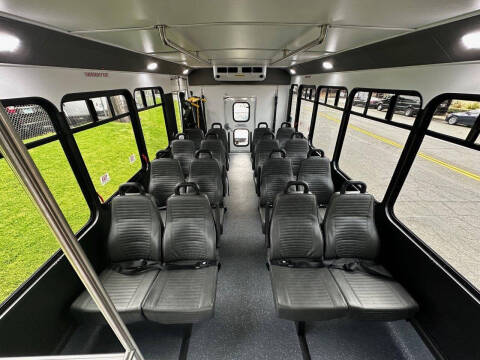 2024 Ford E-450
