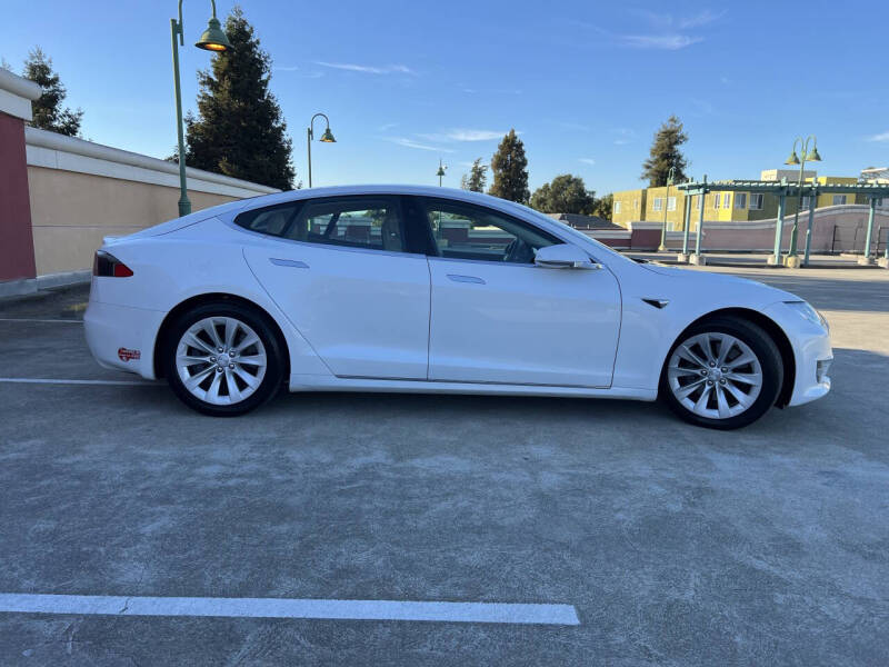 2017 Tesla Model S 75D