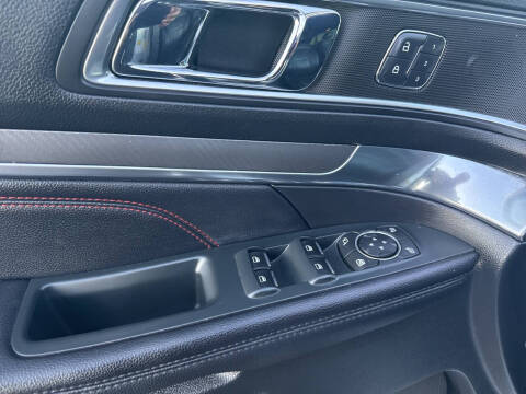 2018 Ford Explorer Sport