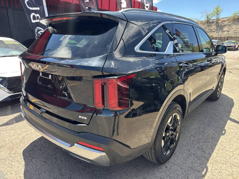 2024 Kia Sorento S