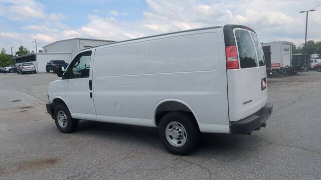 2025 Chevrolet Express 2500