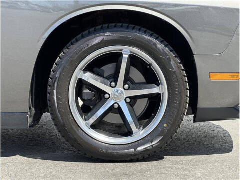 2010 Dodge Challenger SE