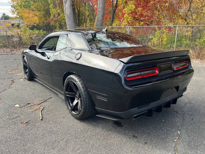 2017 Dodge Challenger SRT Hellcat