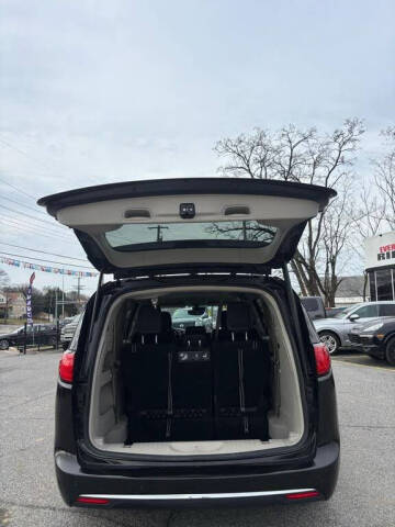 2019 Chrysler Pacifica Touring L