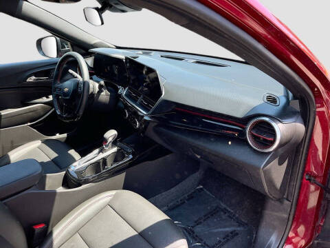 2025 Chevrolet Trax RS