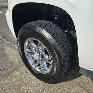 2013 Chevrolet Suburban LT