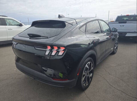 2025 Ford Mustang Mach-E Select
