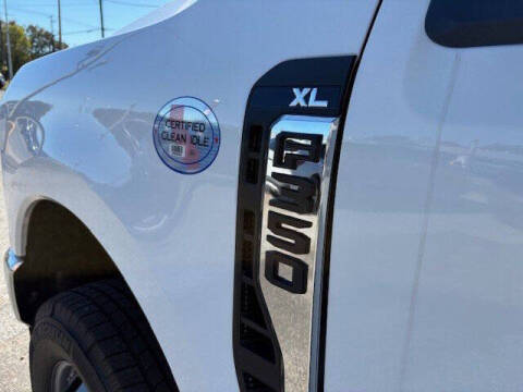 2025 Ford F-350 Super Duty XL