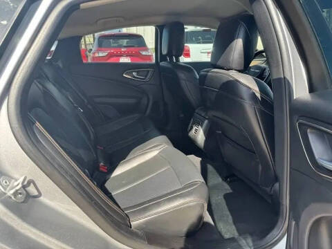 2015 Chrysler 200 C