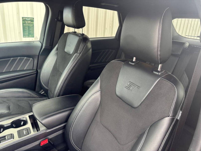 2024 Ford Edge ST