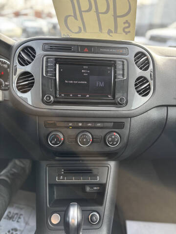 2017 Volkswagen Tiguan 2.0T Limited S 4Motion