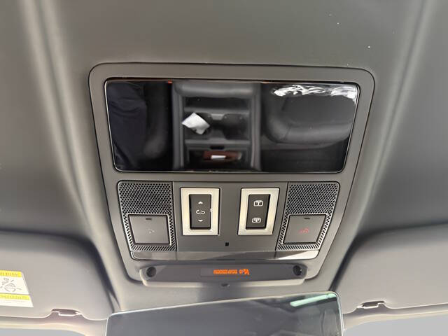 2026 Land Rover Defender 110 P300 S