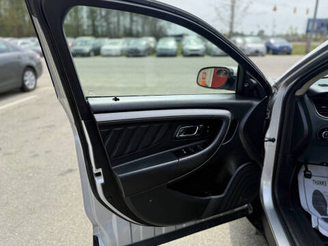 2011 Ford Taurus SEL