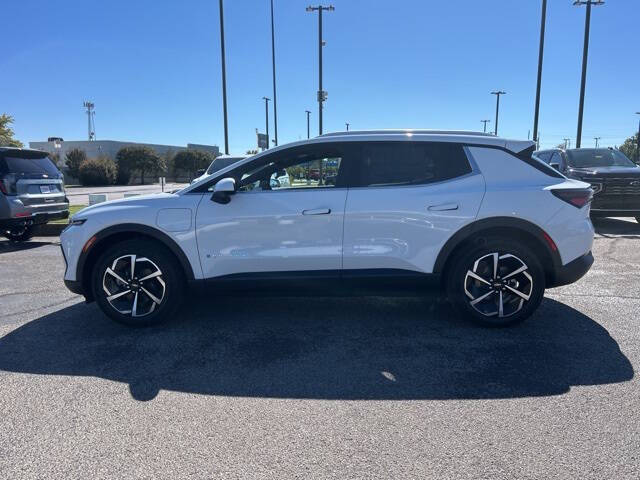 2026 Chevrolet Equinox EV LT 2