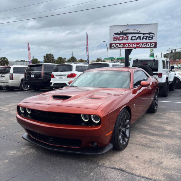 2023 Dodge Challenger R/T's photo