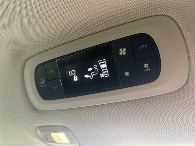 2022 Chrysler Pacifica Hybrid Limited