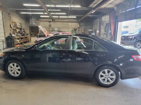 2009 Toyota Camry for sale at Chuck's Sheridan Auto in Mount Pleasant WI