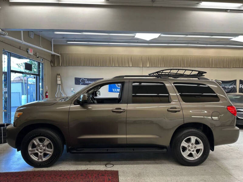 2012 Toyota Sequoia SR5