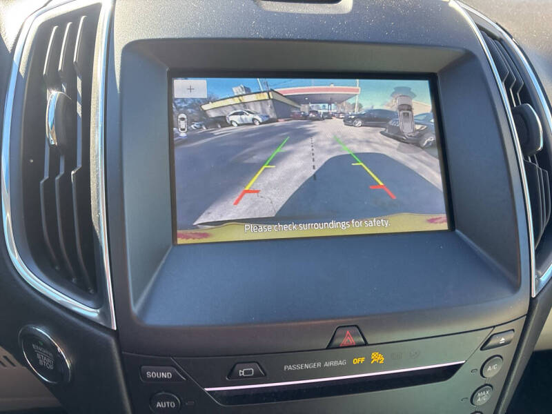 2019 Ford Edge Titanium