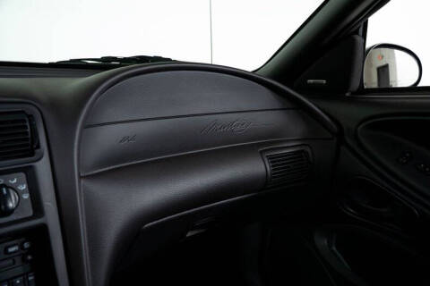 2001 Ford Mustang