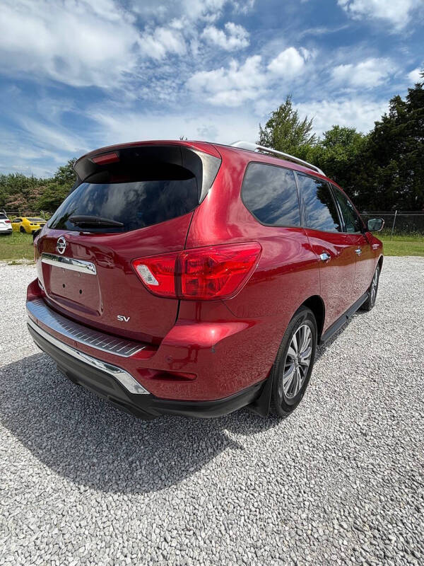 2017 Nissan Pathfinder SV