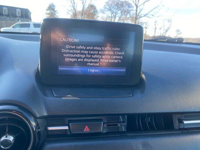 2019 Toyota Yaris LE