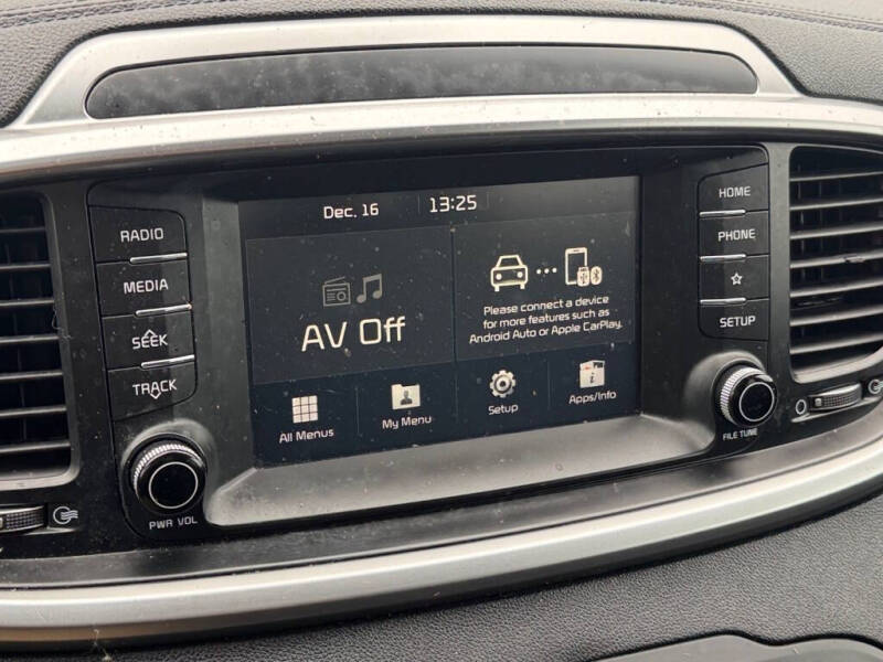 2020 Kia Sorento LX V6