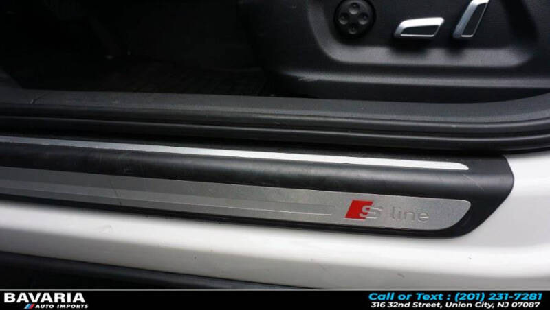 2017 Audi Q3 2.0T quattro Prestige