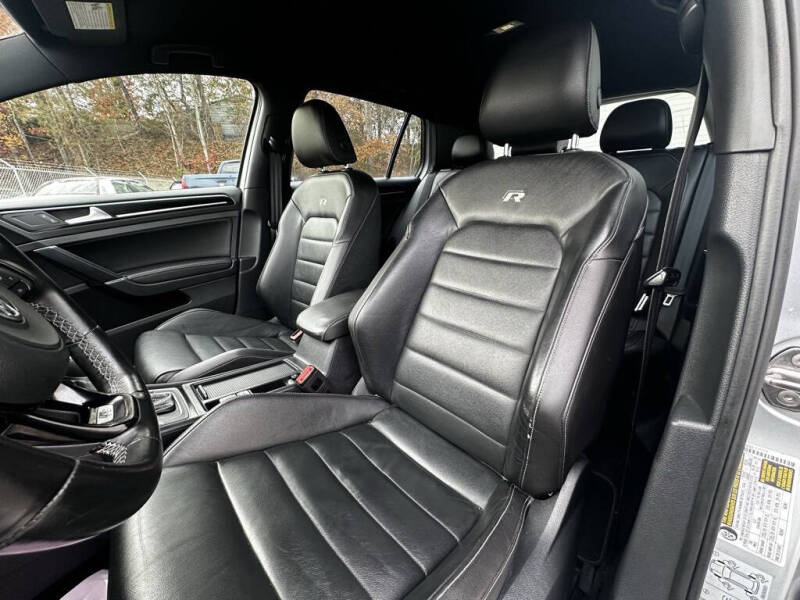 2017 Volkswagen Golf R 4Motion