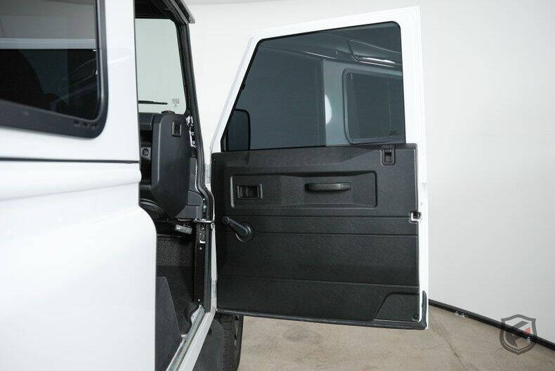 1986 Land Rover Defender