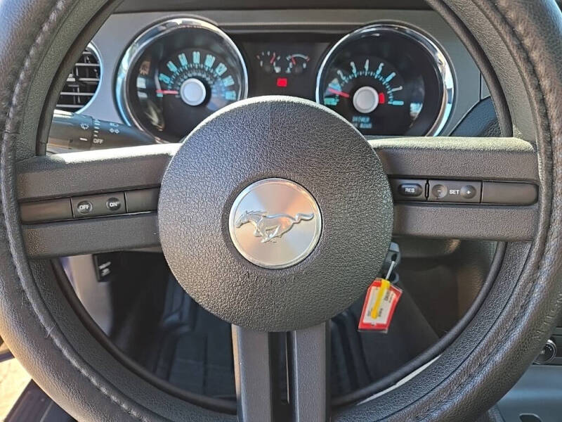 2012 Ford Mustang V6 Premium