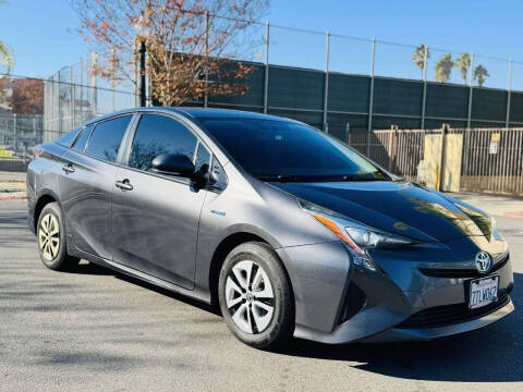 2016 Toyota Prius Three