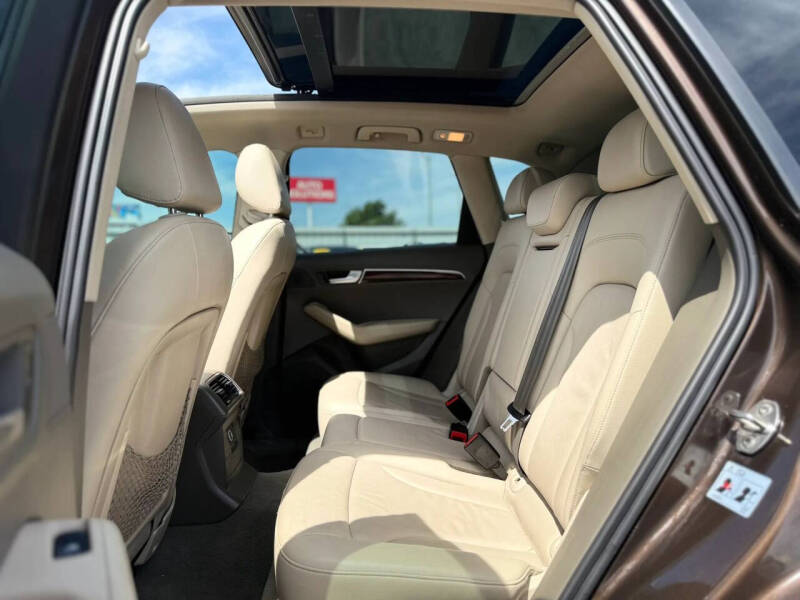 2012 Audi Q5 2.0T quattro Premium Plus