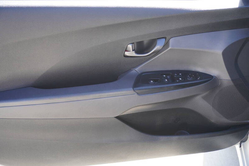 2019 Hyundai Veloster