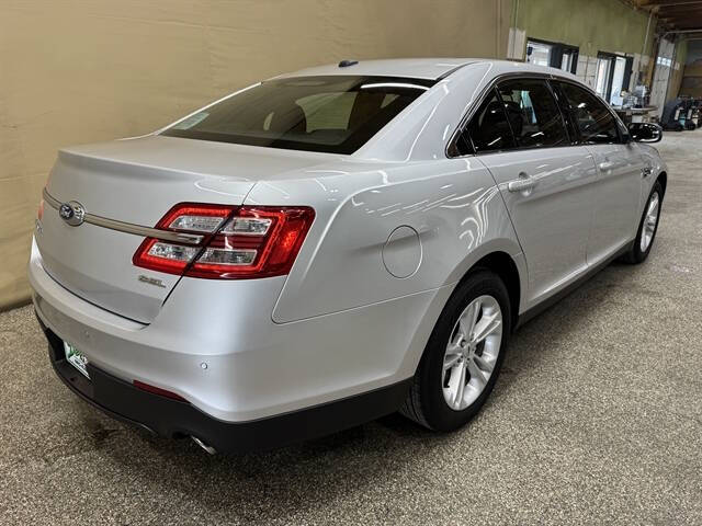 2019 Ford Taurus SEL