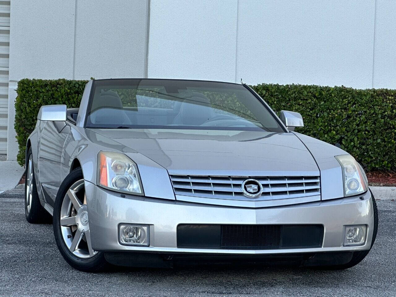2008 Cadillac XLR  - $23,900