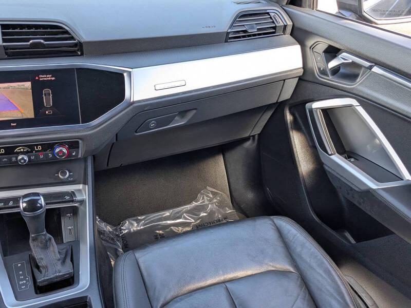 2020 Audi Q3 quattro Premium 45 TFSI