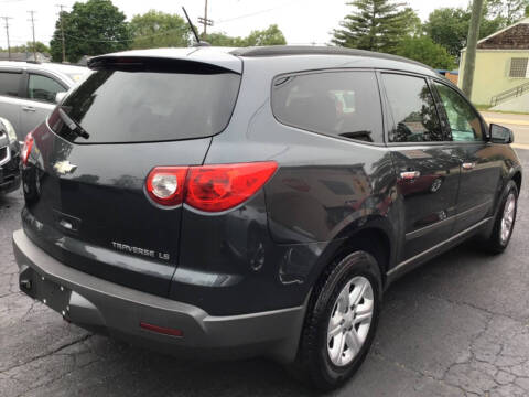 2011 Chevrolet Traverse LS