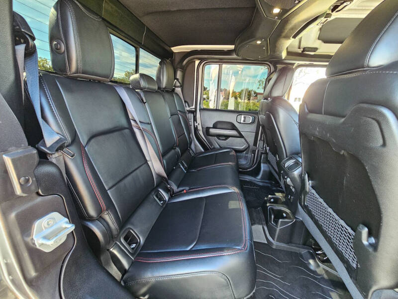 2024 Jeep Gladiator