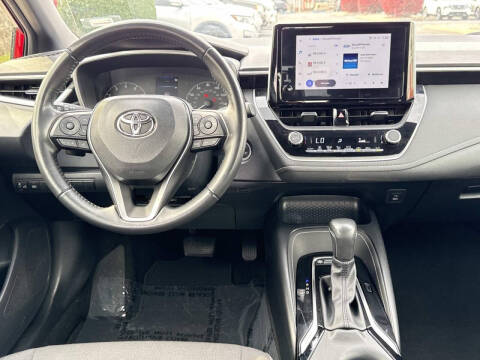 2024 Toyota Corolla Hatchback SE