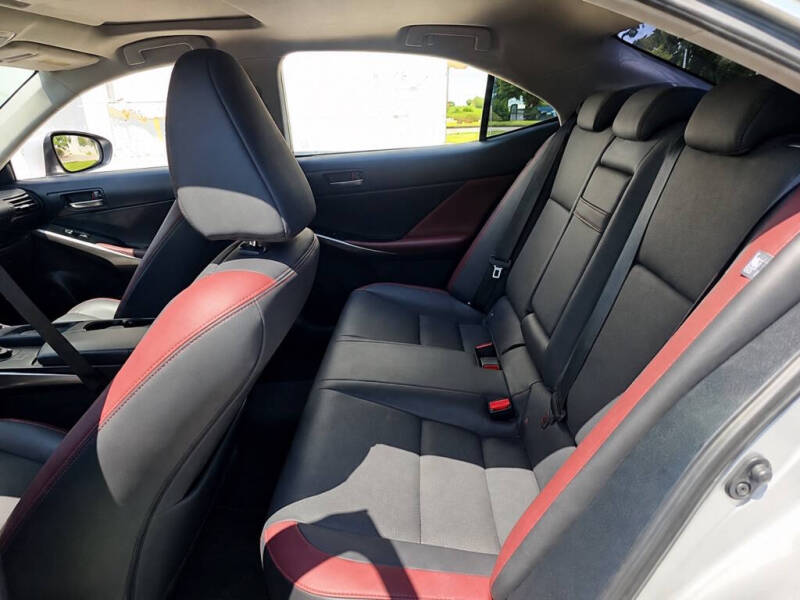 2019 Lexus IS 300