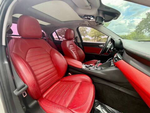 2017 Alfa Romeo Giulia Ti
