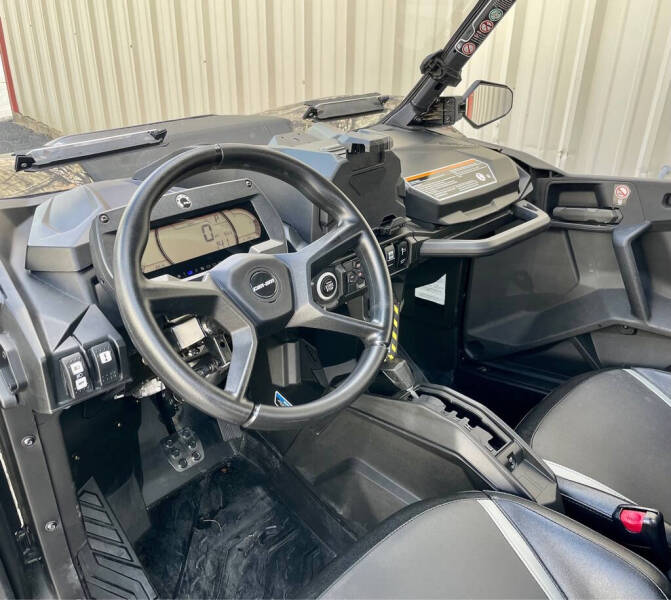 2023 Can-Am Commander