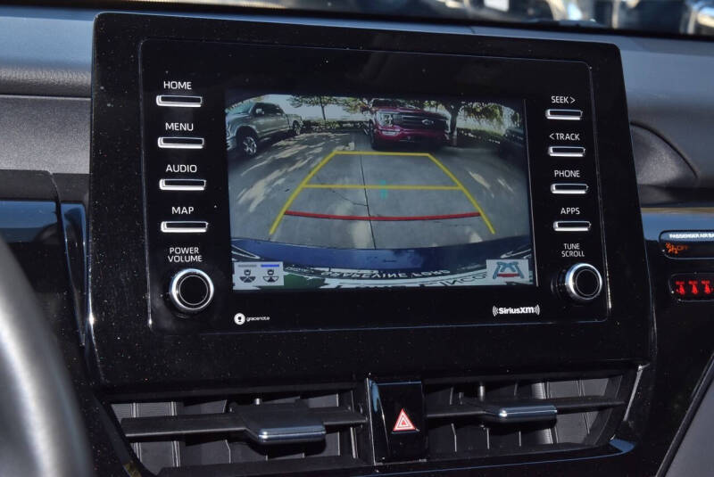 2024 Toyota Camry Hybrid SE