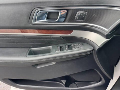 2018 Ford Explorer Platinum