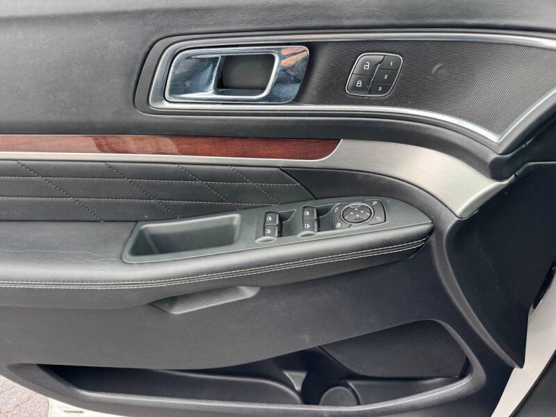 2018 Ford Explorer Platinum